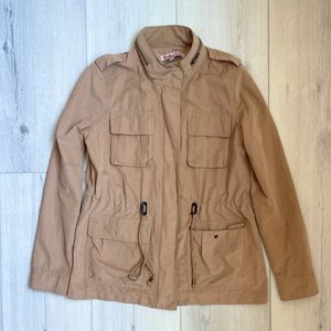 Light cargo jacket